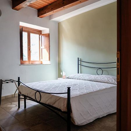 La Portella Quiet Residence Oriolo  Buitenkant foto