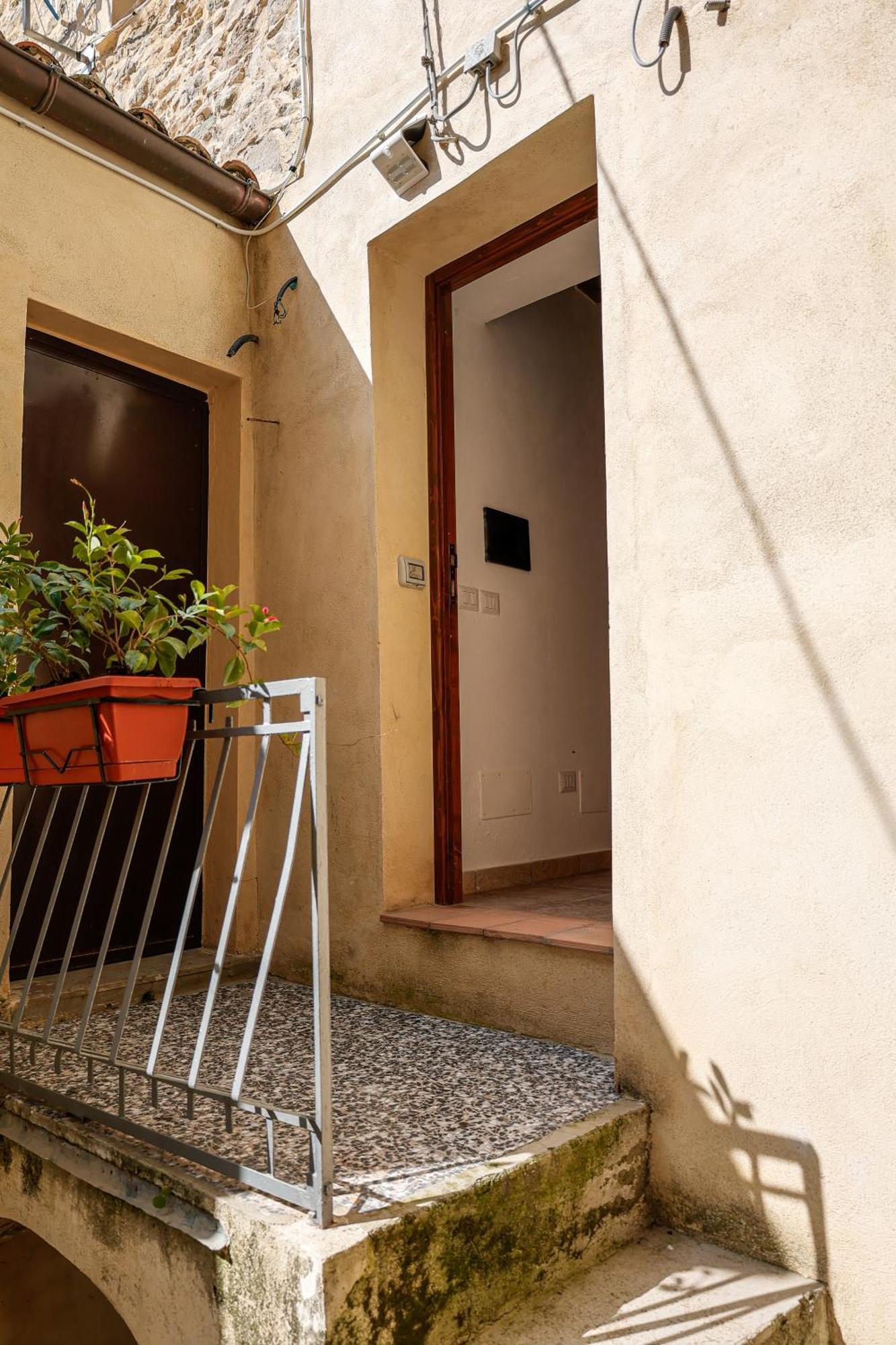 La Portella Quiet Residence Oriolo  Buitenkant foto